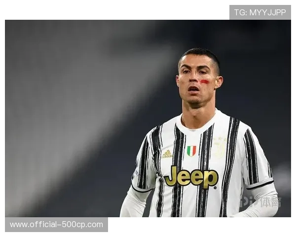 意甲首现女性主裁判执法，关键判罚准确获好评