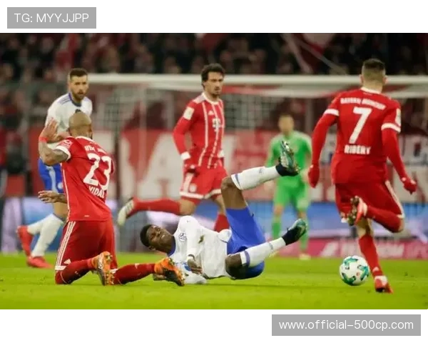 拜仁客场2-1胜埃因霍温,凯恩替补制胜球锁定直接晋级 拜仁客场2-1胜埃因霍温,凯恩替补制胜球锁定直接晋级